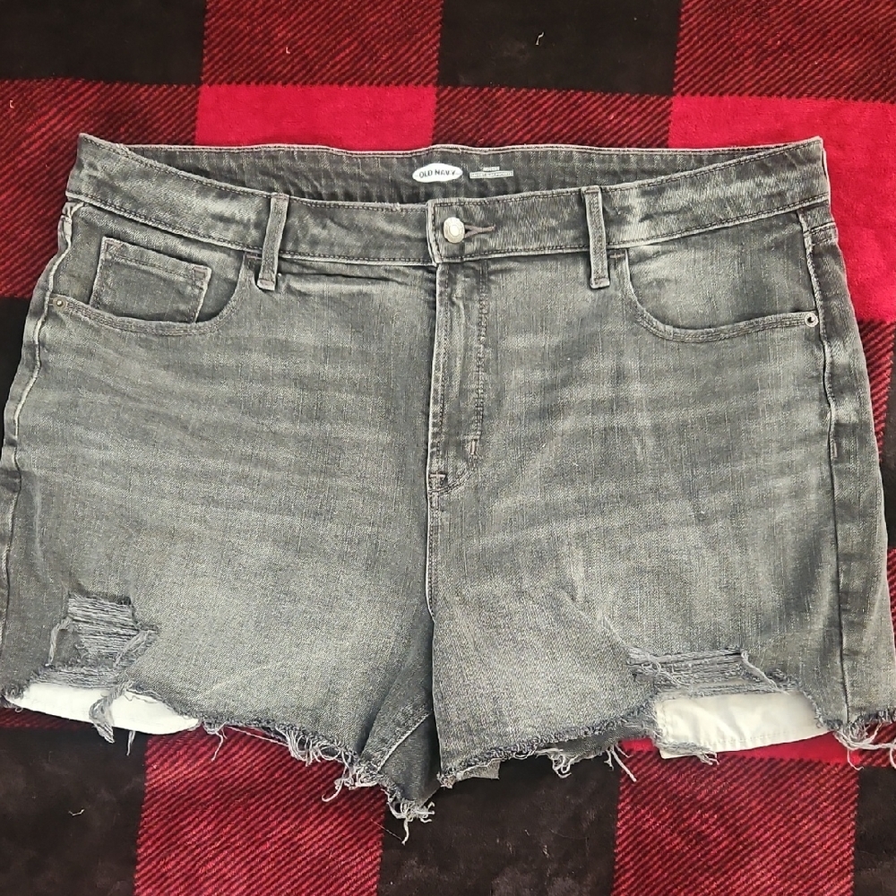 🪻Old Navy Distressed Charcoal Jean Shorts🪻